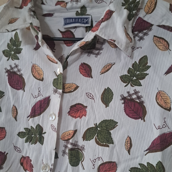 Erika & Co Vintage Falling Leafs Button Down Blouse - Picture 4 of 10